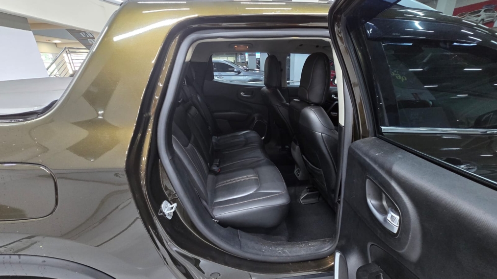 fiat toro 2.0 16v turbo diesel volcano 4wd at9 4p automatico 201711