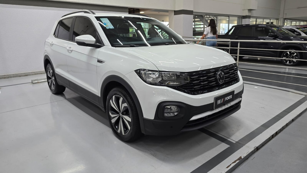 volkswagen t-cross 1.0 200 tsi total flex comfortline automatico 4p 20233