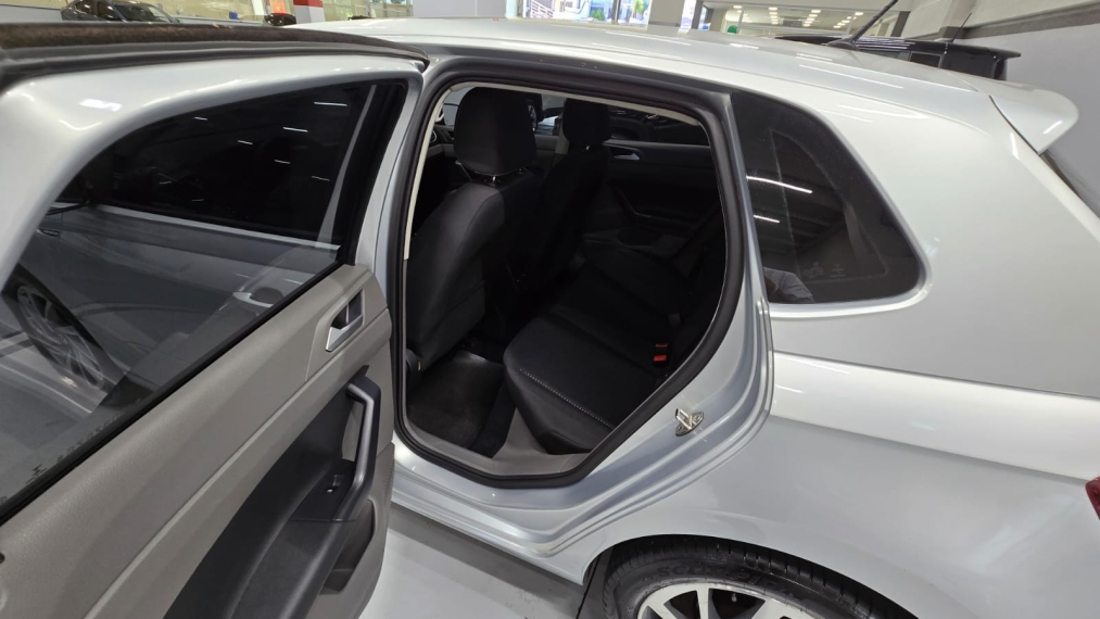 volkswagen polo 1.0 200 tsi comfortline automatico flex 4p manual 201812