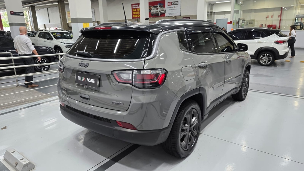 jeep compass 1.3 t270 turbo flex longitude at6 4p automatico 202513