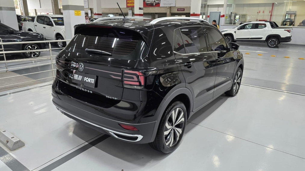 volkswagen t-cross 1.4 250 tsi total flex highline automatico 4p 202313