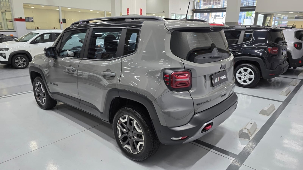 jeep renegade 1.3 t270 turbo flex trailhawk 4x4 at9 1p automatico 202316