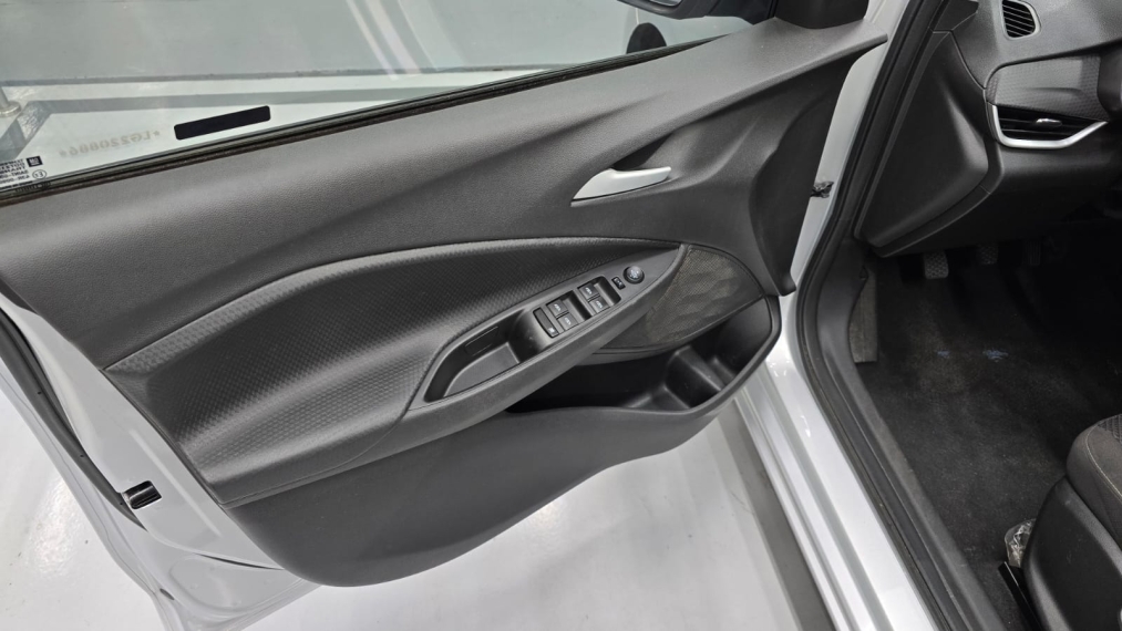 chevrolet onix 1.0 flex plus lt manual 4p 20209