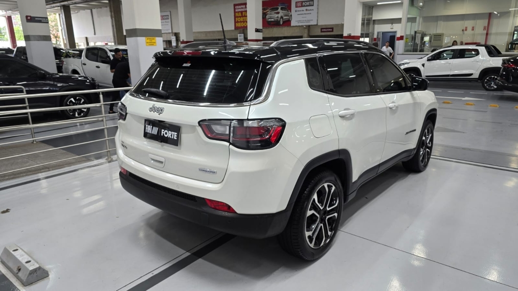 jeep compass 1.3 t270 turbo flex longitude at6 4p automatico 202213