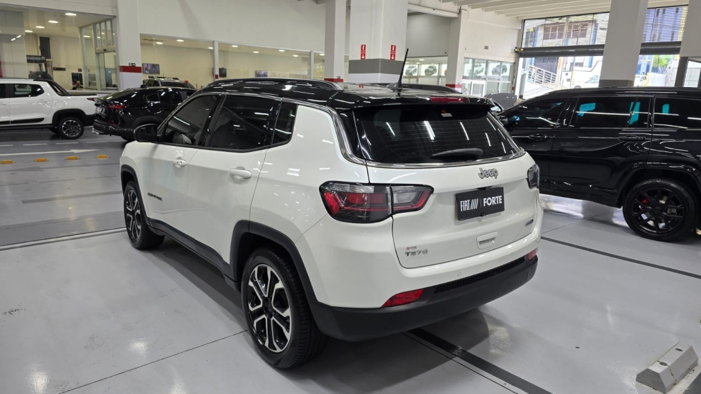 jeep compass 1.3 t270 turbo flex longitude at6 4p automatico 202215
