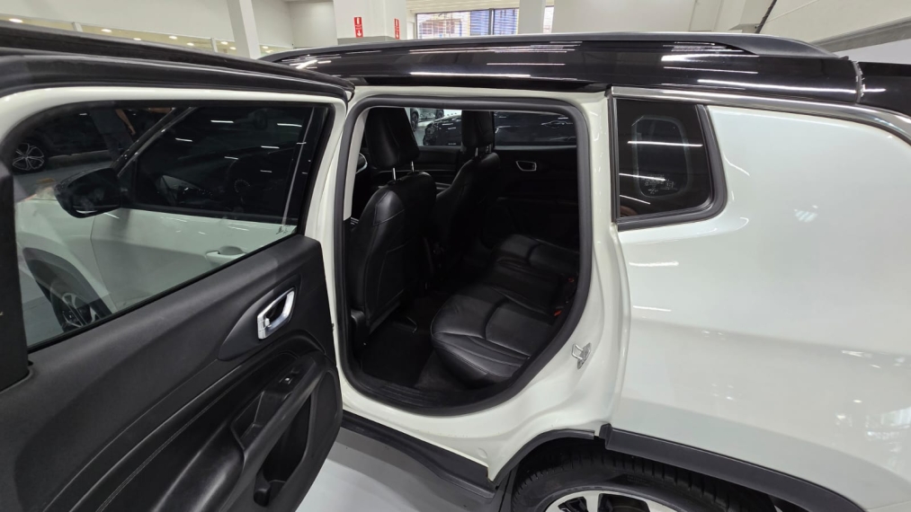 jeep compass 1.3 t270 turbo flex longitude at6 4p automatico 202212