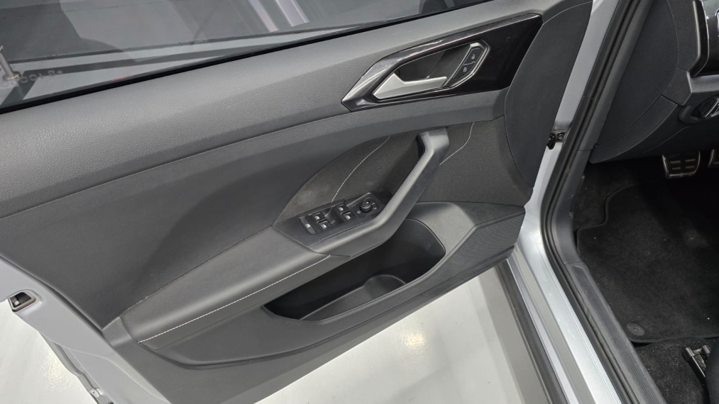 volkswagen t-cross 1.4 250 tsi total flex highline automatico 4p 20259