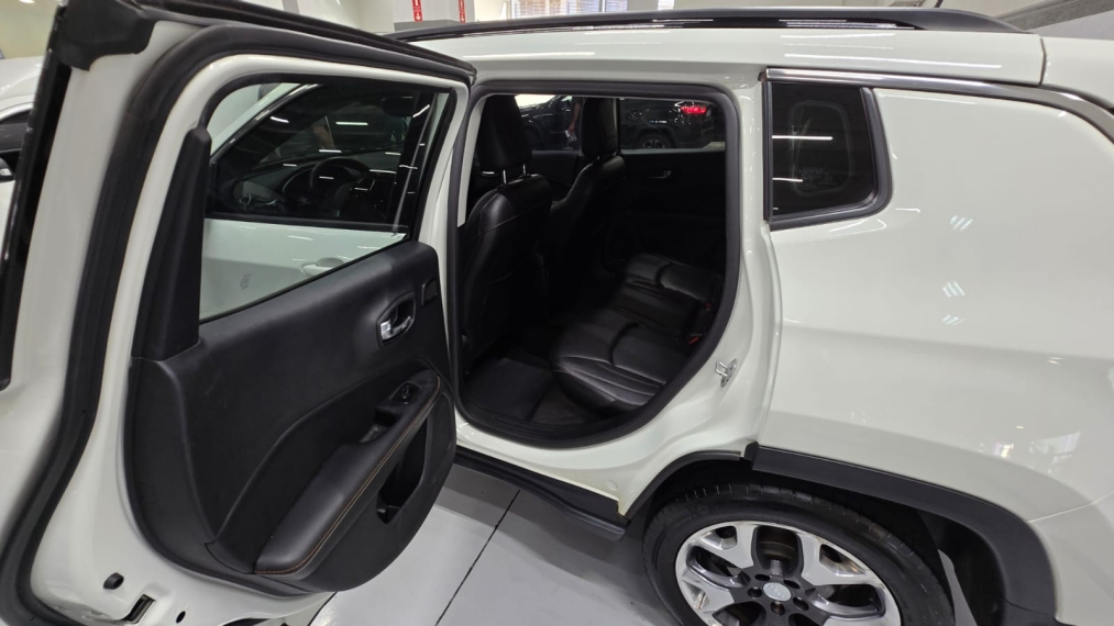 jeep compass 2.0 16v flex longitude automatico 4p 201912