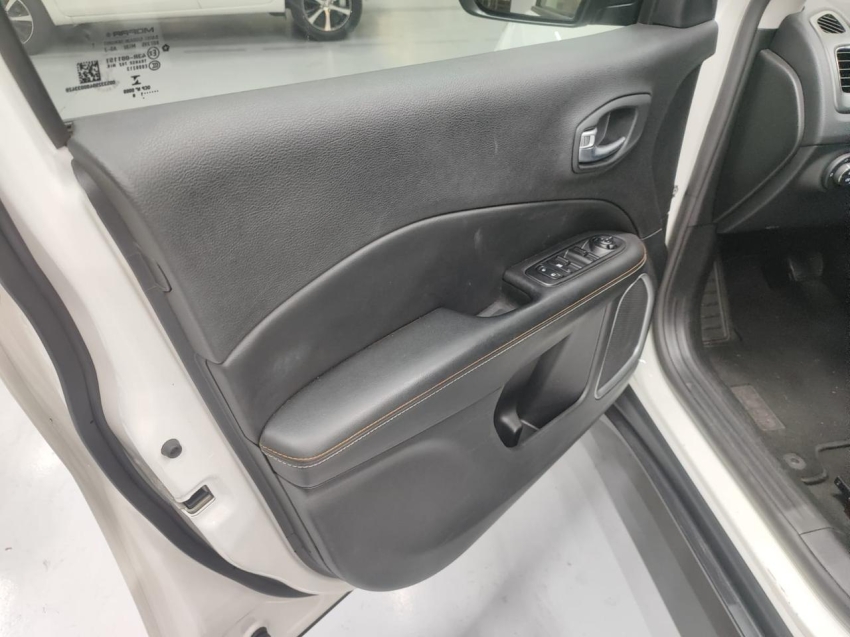 jeep compass 2.0 16v flex longitude automatico 4p 20189