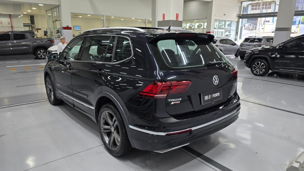 volkswagen tiguan 2.0 350 tsi gasolina allspace r-line 4motion dsg 4p automatico 201916