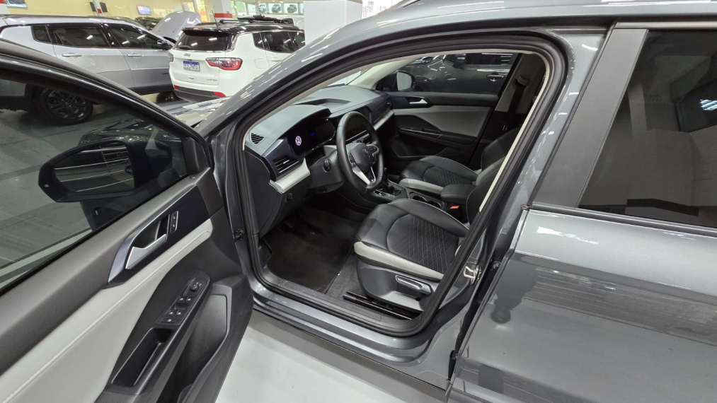 volkswagen taos 1.4 250 tsi total flex comfortline automatico 4p 20236