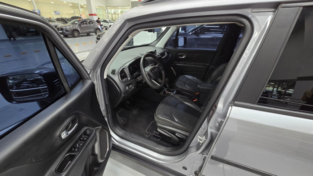 jeep renegade 1.3 t270 turbo flex longitude at6 4p automatico 20226