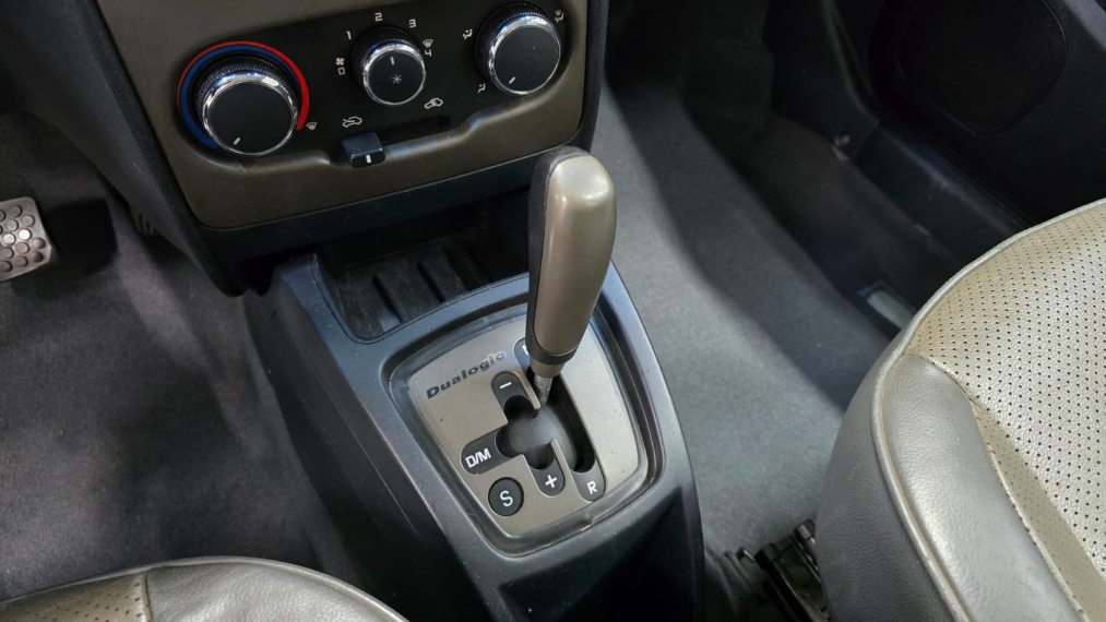 fiat idea 1.8 mpi adventure 16v flex 4p automatizado manual 20157