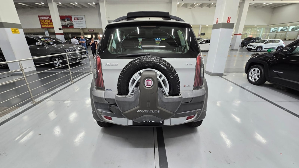 fiat idea 1.8 mpi adventure 16v flex 4p automatizado manual 201514