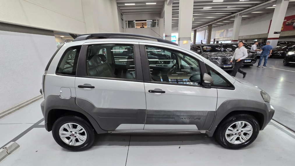 fiat idea 1.8 mpi adventure 16v flex 4p automatizado manual 20154