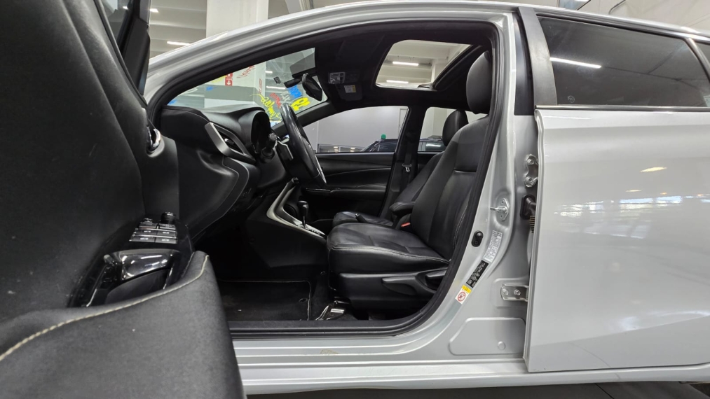 toyota yaris 1.5 16v flex sedan xls multidrive 4p automatico 201911