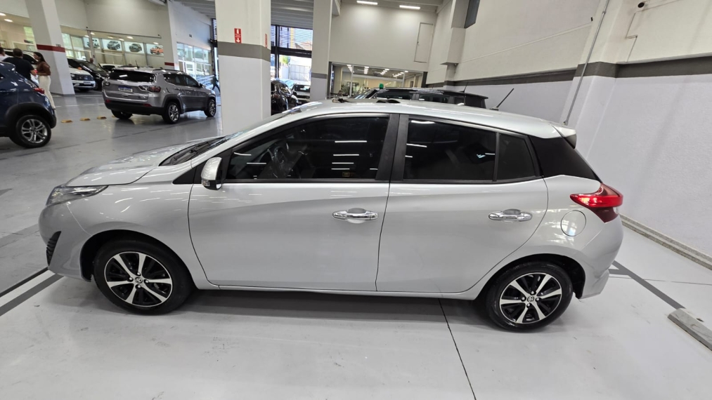 toyota yaris 1.5 16v flex sedan xls multidrive 4p automatico 20195