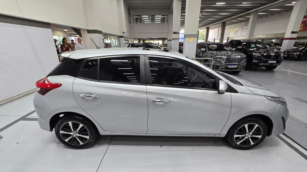toyota yaris 1.5 16v flex sedan xls multidrive 4p automatico 20194