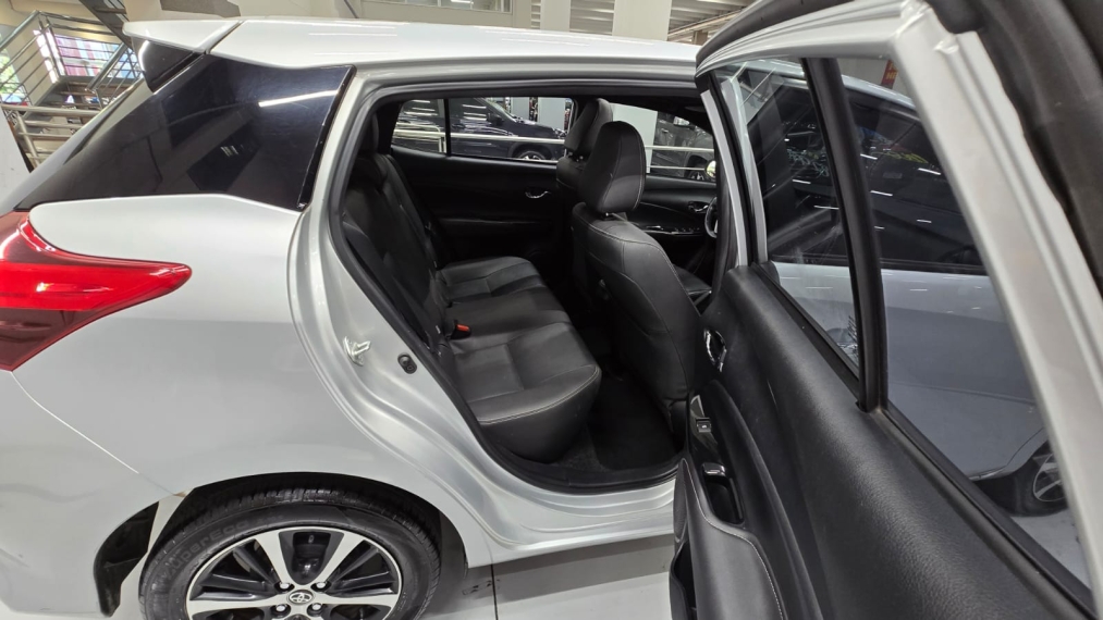 toyota yaris 1.5 16v flex sedan xls multidrive 4p automatico 201912