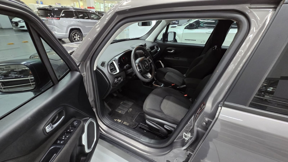 jeep renegade 1.8 16v flex 4p automatico 20216