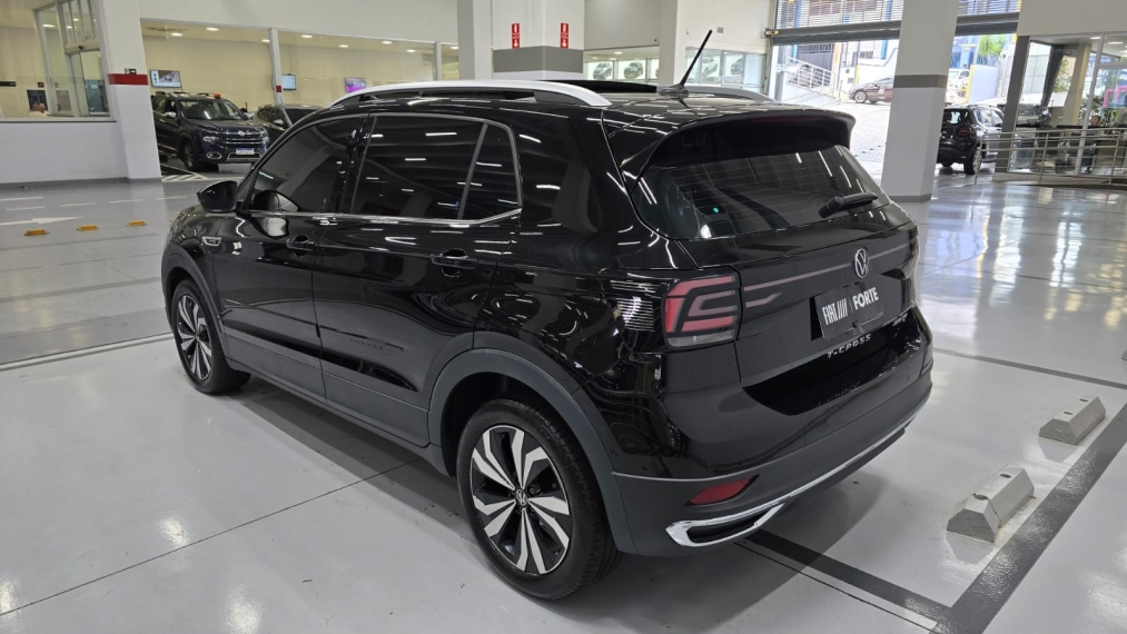 volkswagen t-cross 1.4 250 tsi total flex highline automatico 4p 202416
