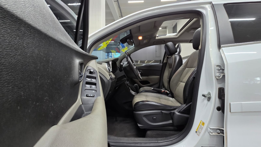 chevrolet tracker 1.8 mpfi ltz 4x2 16v flex 4p automatico 201510