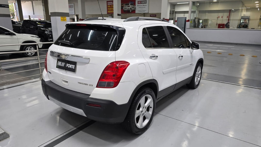 chevrolet tracker 1.8 mpfi ltz 4x2 16v flex 4p automatico 201514