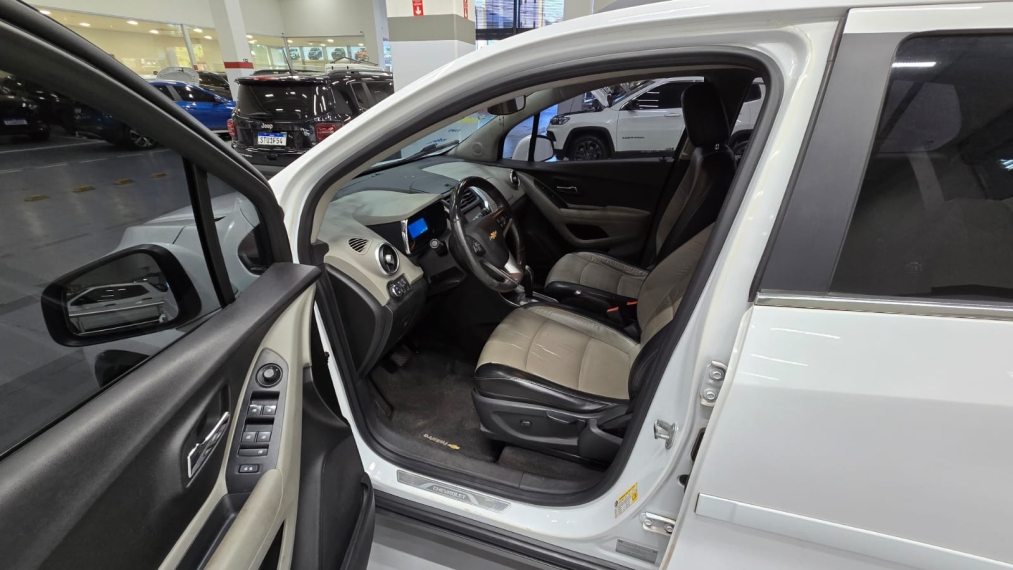 chevrolet tracker 1.8 mpfi ltz 4x2 16v flex 4p automatico 20156