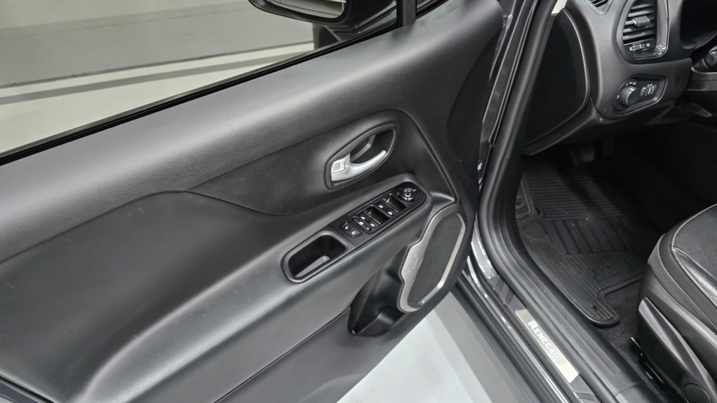jeep renegade 1.3 t270 turbo flex longitude at6 4p automatico 20239