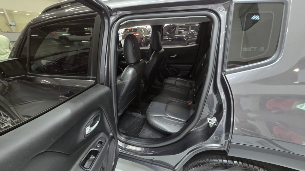 jeep renegade 1.3 t270 turbo flex longitude at6 4p automatico 202312