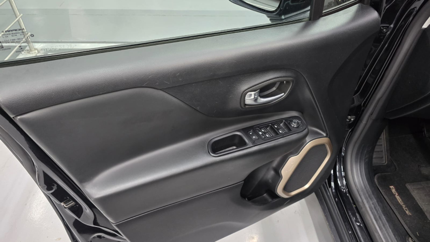 jeep renegade 1.8 16v flex longitude 4p automatico 20189