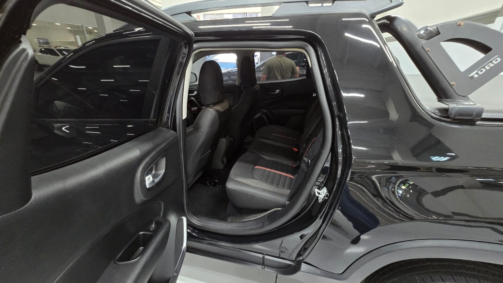 fiat toro 1.8 16v evo flex freedom at6 4p automatico 201812