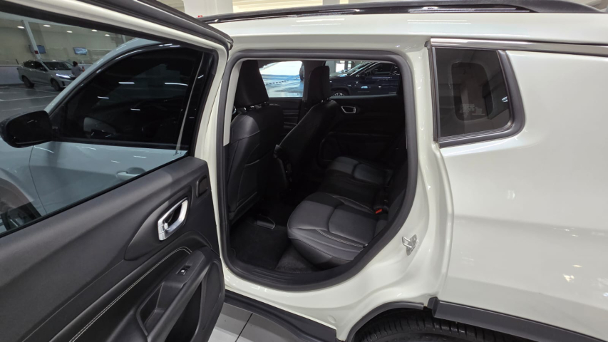 jeep compass 1.3 t270 turbo flex longitude at6 4p automatico 202311