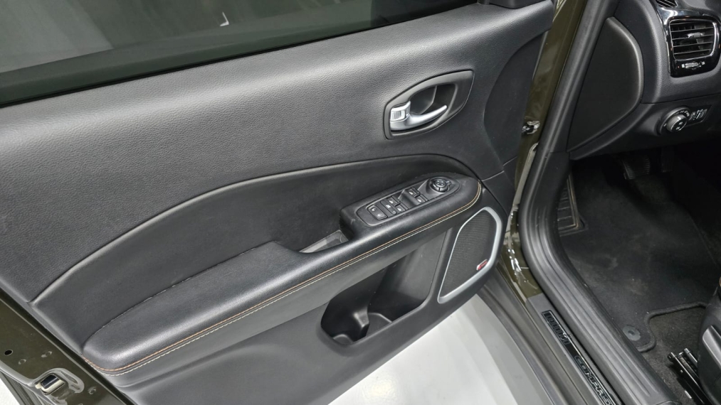 jeep compass 2.0 16v flex longitude automatico 4p 20219