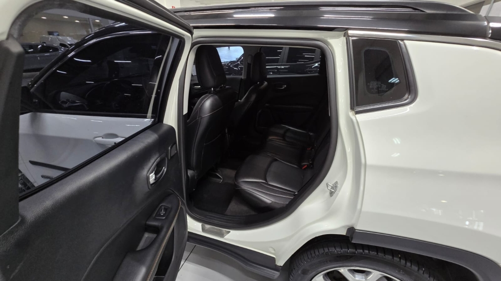 jeep compass 2.0 16v flex longitude automatico 4p 201912