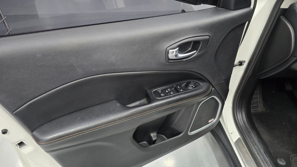 jeep compass 2.0 16v flex longitude automatico 4p 20199