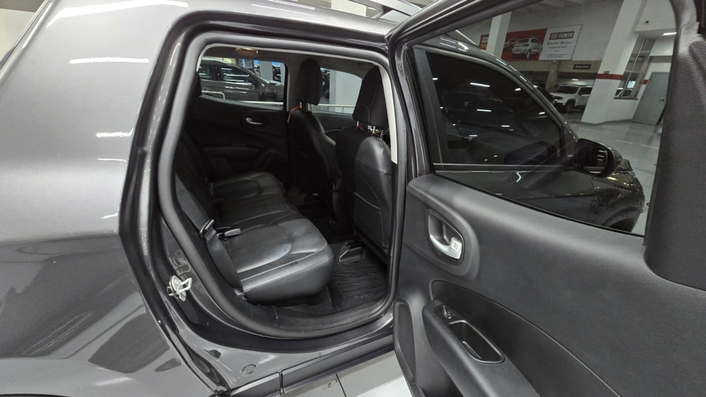 fiat toro 1.3 turbo 270 flex freedom at6 4p automatico 202211