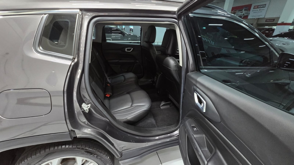 jeep compass 1.3 t270 turbo flex longitude at6 4p automatico 202211