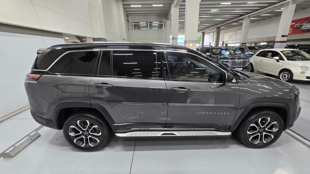 jeep commander 2.0 td380 turbo diesel limited at9 4p automatico 20224