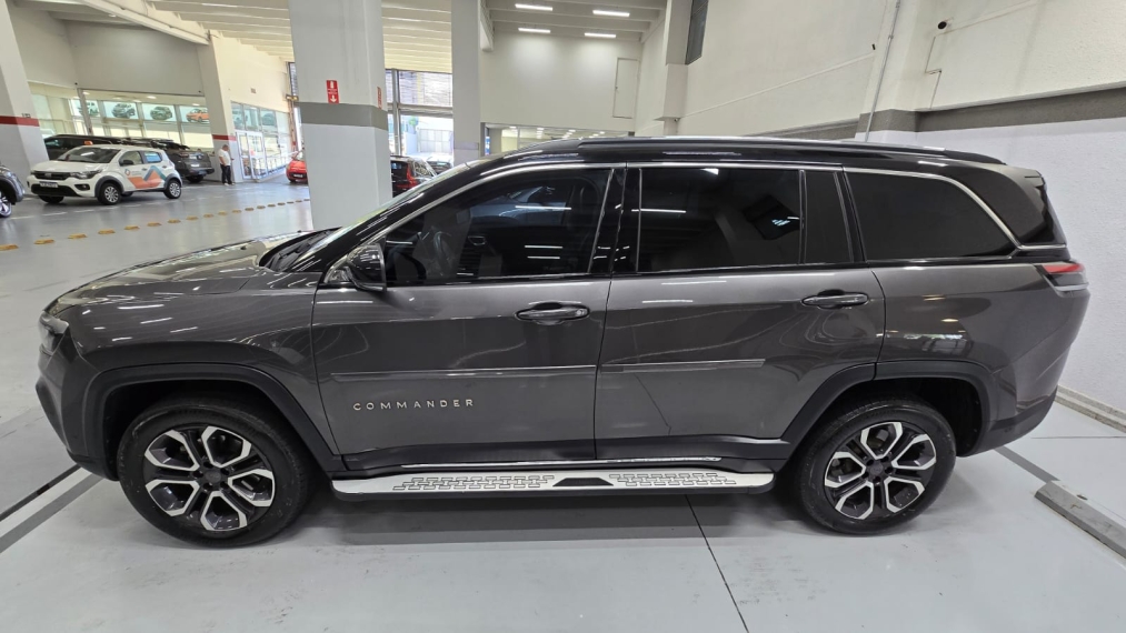 jeep commander 2.0 td380 turbo diesel limited at9 4p automatico 20225