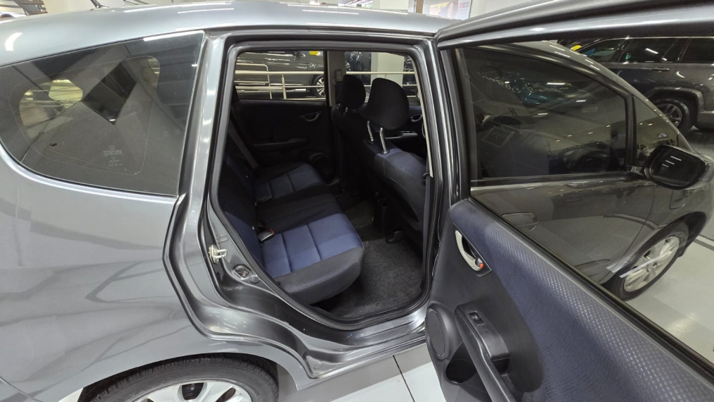 honda fit 1.4 lx 16v flex 4p manual automatico 201311