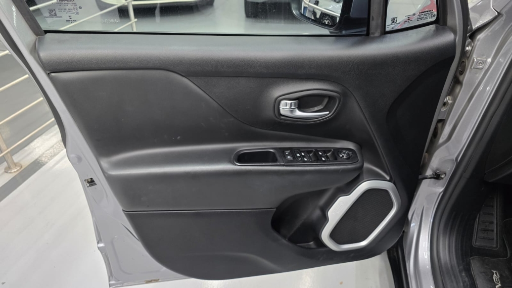 jeep renegade 1.8 16v flex longitude 4p automatico 20219