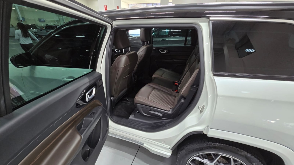 jeep commander 1.3 t270 turbo flex overland at6 4p automatico 202512