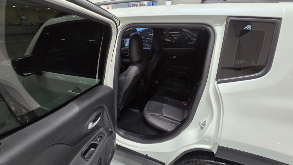 jeep renegade 1.3 t270 turbo flex longitude at6 4p automatico 202612