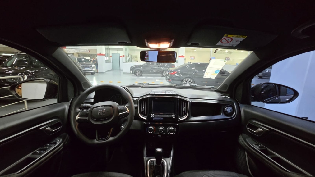 fiat strada 1.3 firefly flex volcano cd cvt 4p automatico 202410