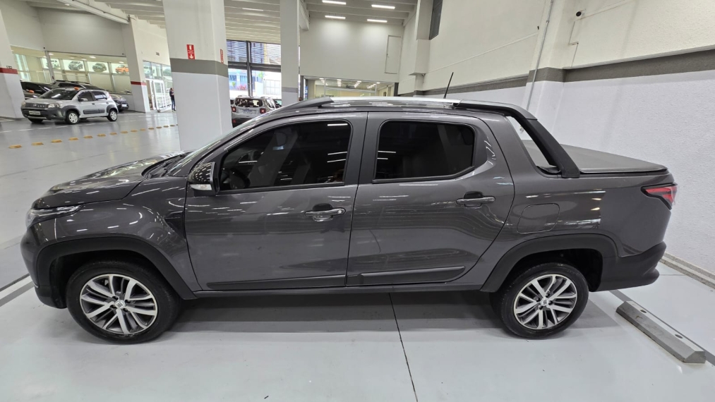 fiat strada 1.3 firefly flex volcano cd cvt 4p automatico 20245