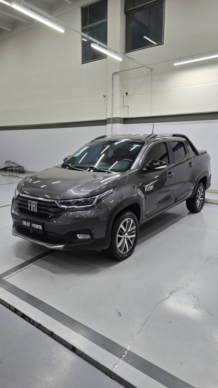 fiat strada 1.3 firefly flex volcano cd cvt 4p automatico 2024