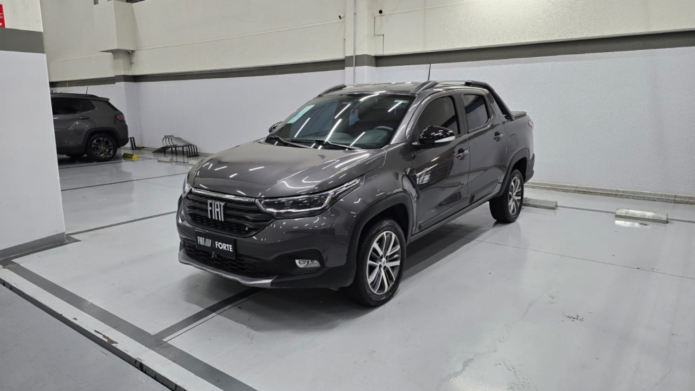 fiat strada 1.3 firefly flex volcano cd cvt 4p automatico 20241