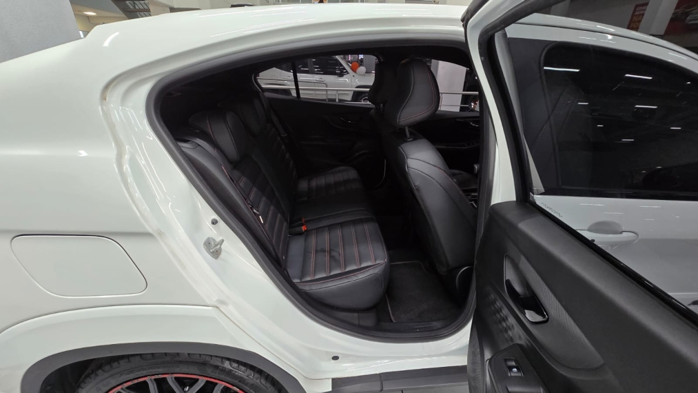 fiat fastback 1.3 turbo 270 flex abarth at6 4p automatico 202511
