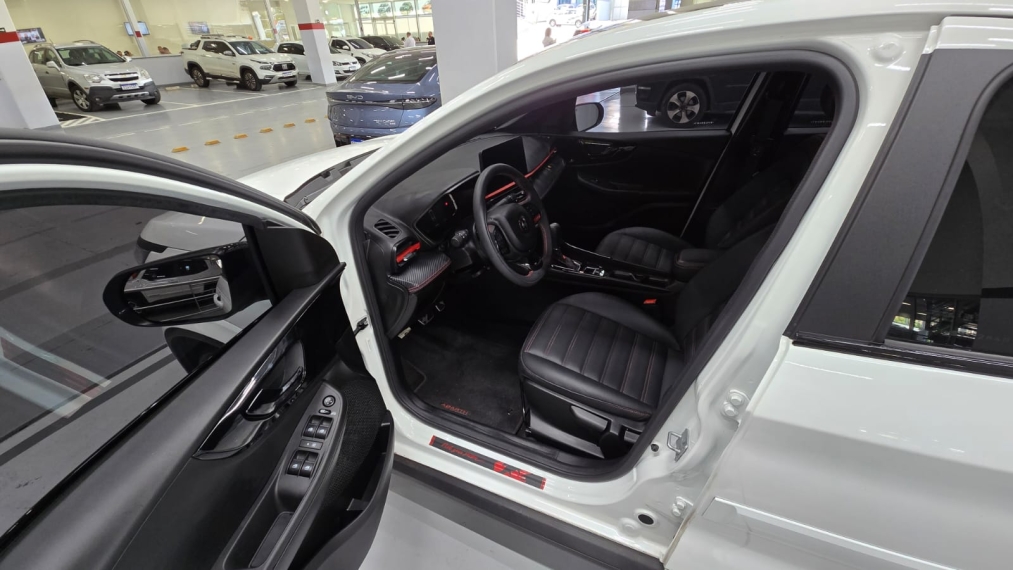 fiat fastback 1.3 turbo 270 flex abarth at6 4p automatico 20256